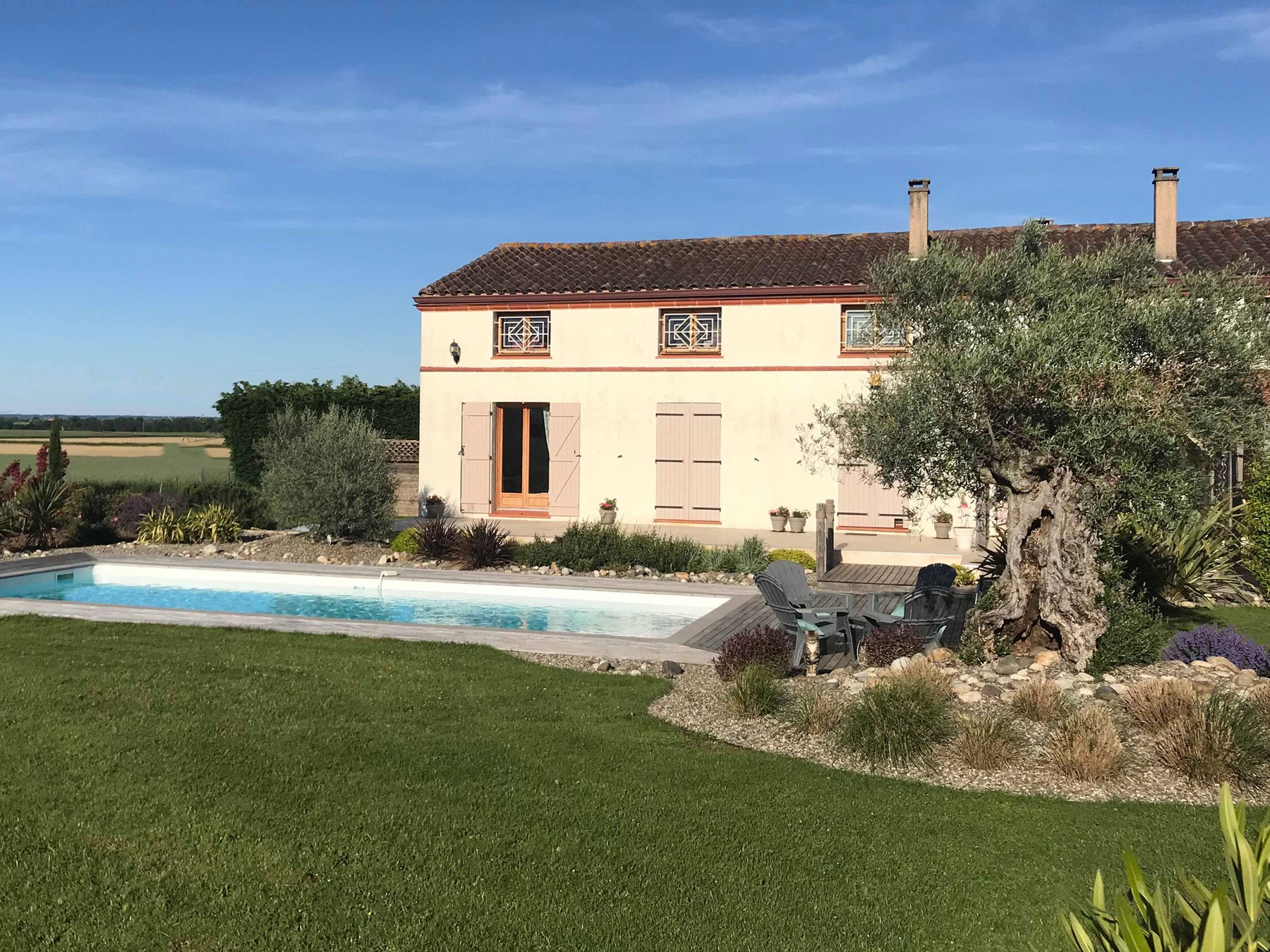 Se sentir en vacances dans son jardin — Launac