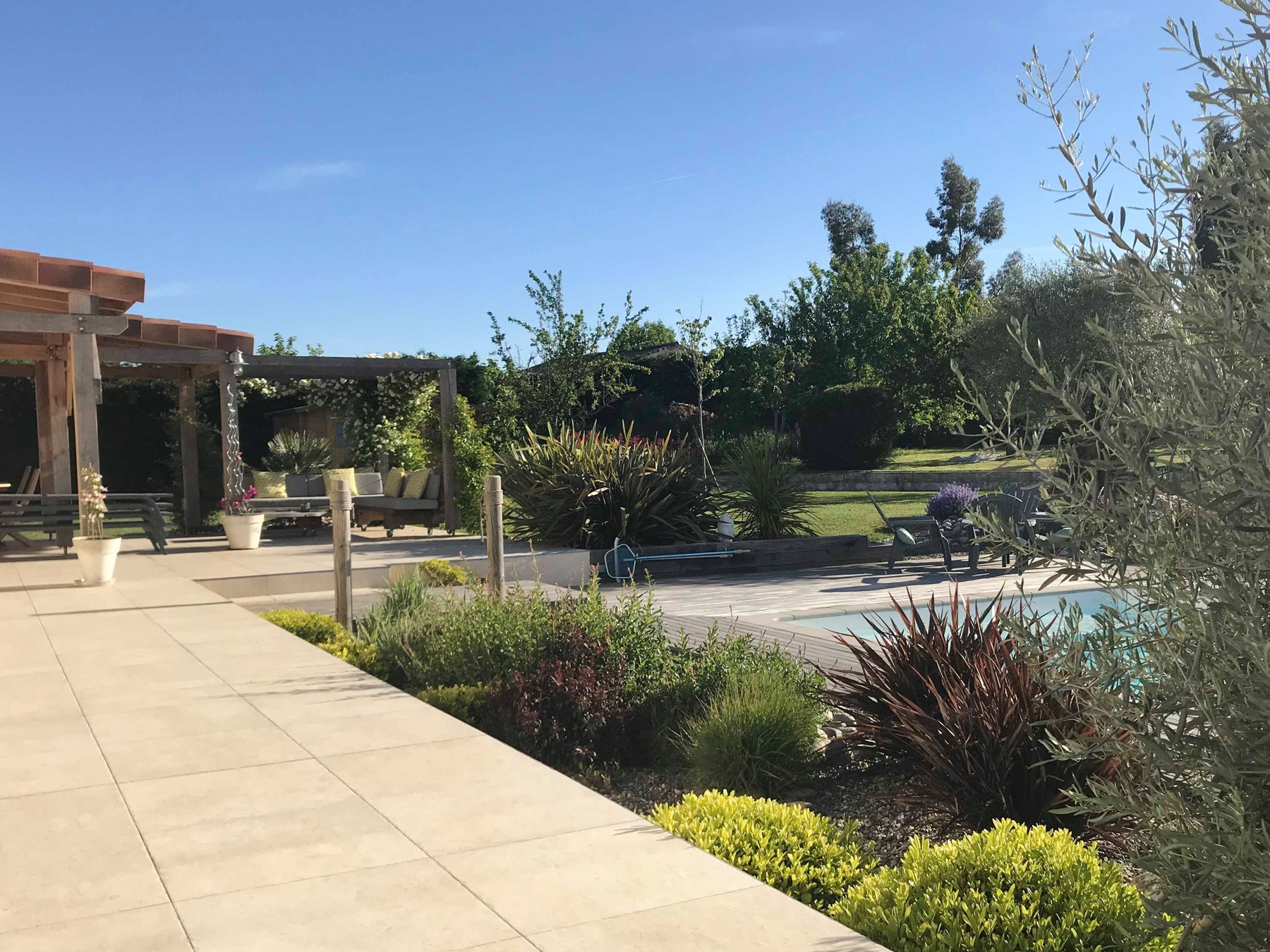 Se sentir en vacances dans son jardin — Launac